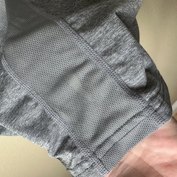 NIKE PRO Dri-Fit FItted Athletic Work Out Shirt Size Large Mesh Details - Picture 8 of 11